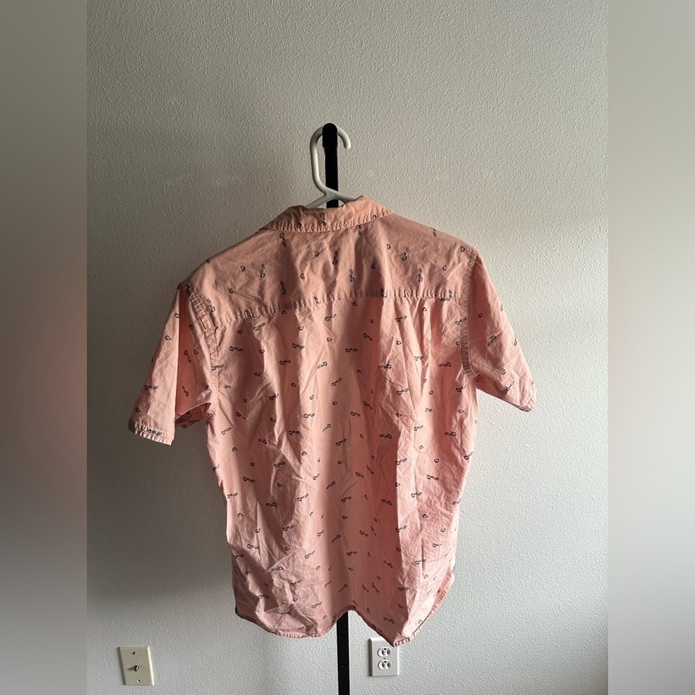 Men's Pink Short Sleeve Shirt - Picture 5 of 5